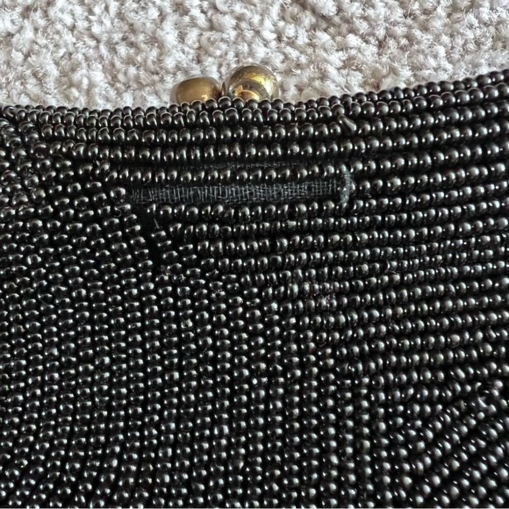 💚Vintage Mantessa hand beaded small clutch - Picture 2 of 5